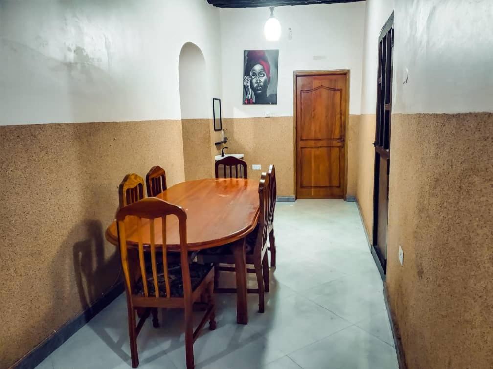Mambo House Pensionat