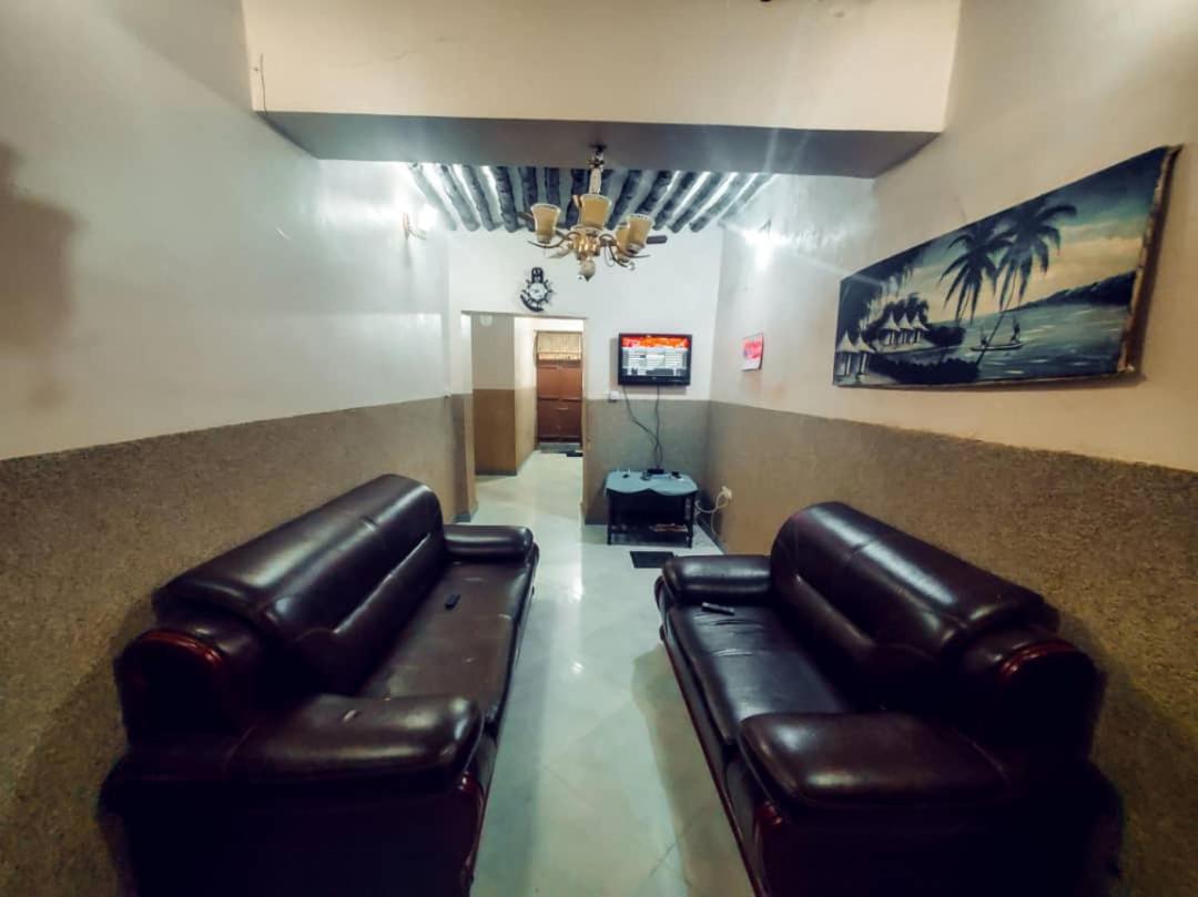 Mambo House Pensionat *